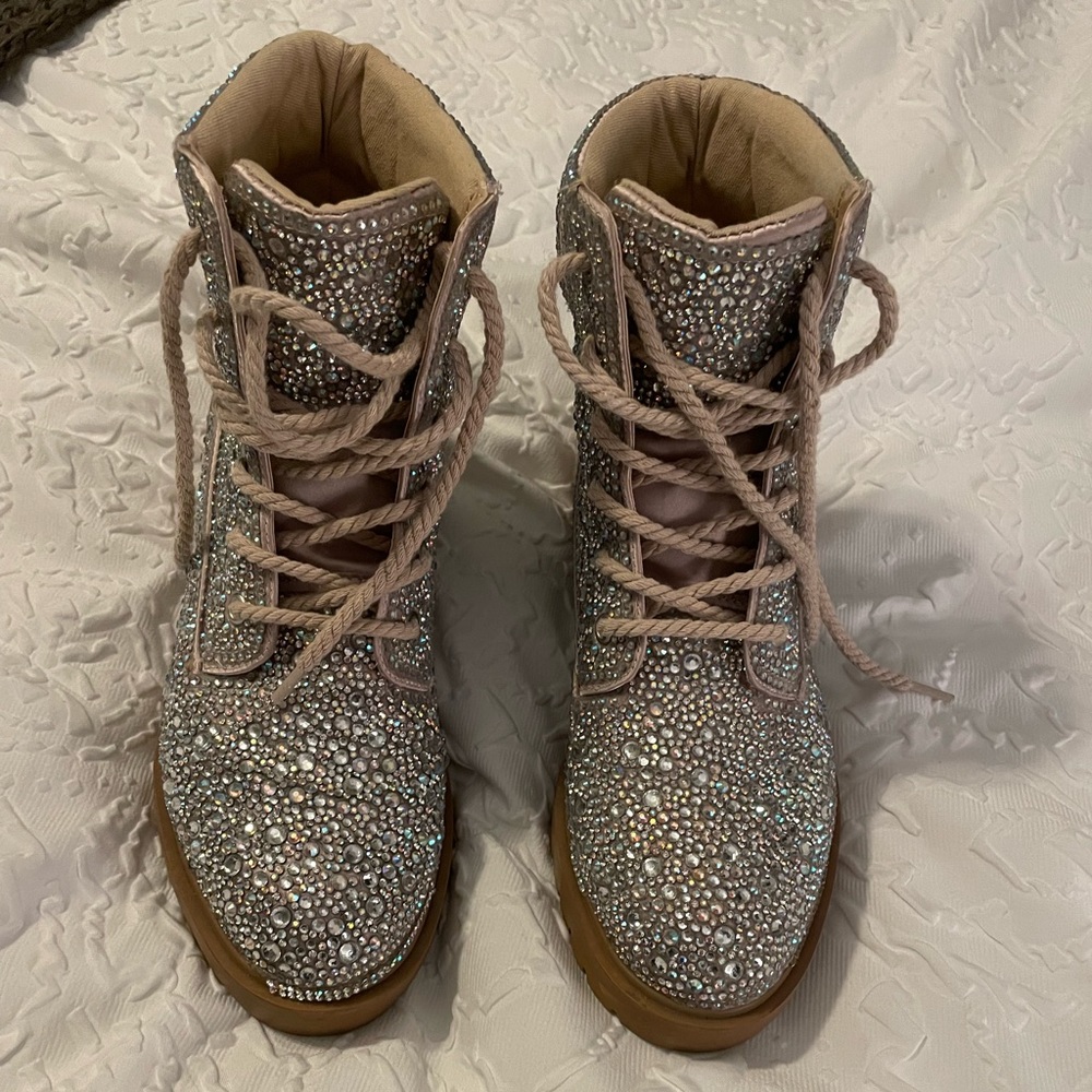 Ridiculously cute Betsy Johnson sz8 rhinestone boots - never worn!!!